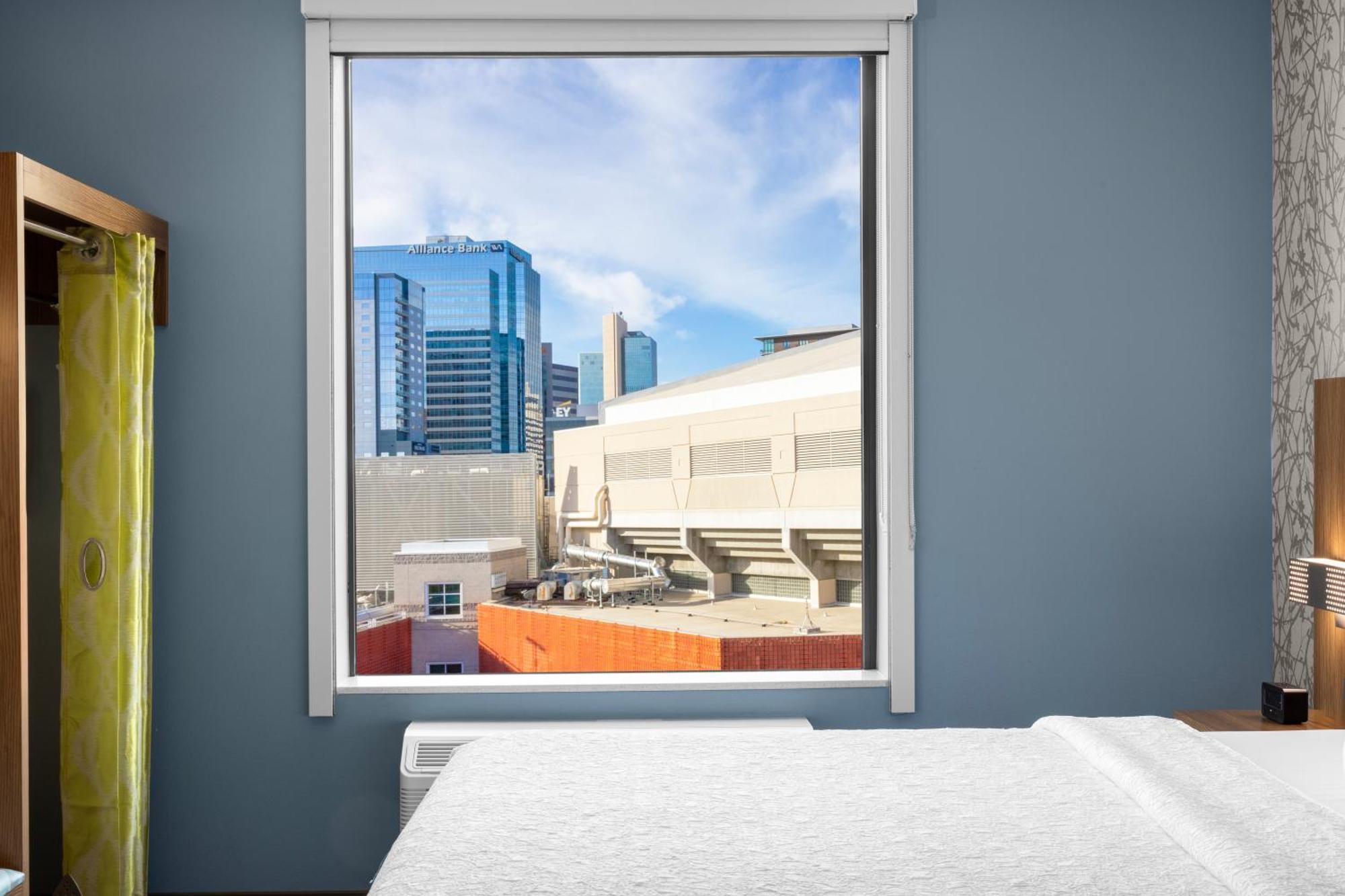 Home2 Suites By Hilton Phoenix Downtown Room photo